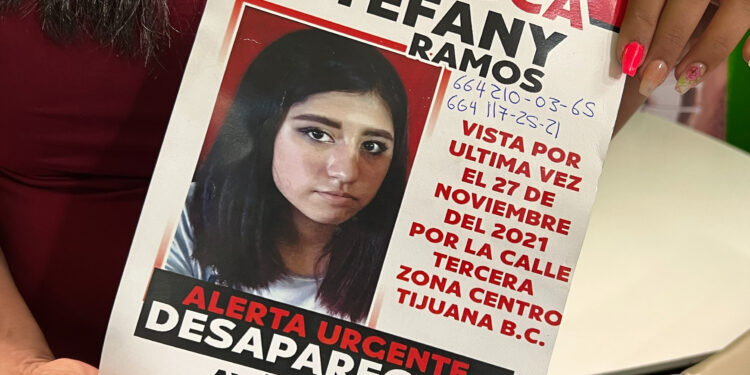 Aumenta número de menores que piden dinero en las calles de Tijuana
