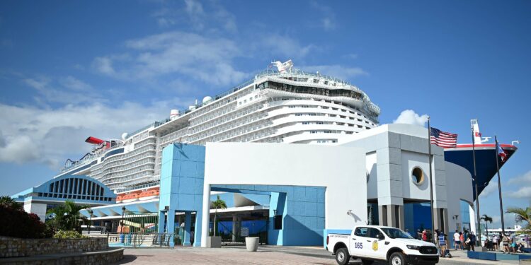 Califican de “robo del siglo” privatización por 30 años de muelles de crucero – NotiCel – La verdad como es – Noticias de Puerto Rico – NOTICEL