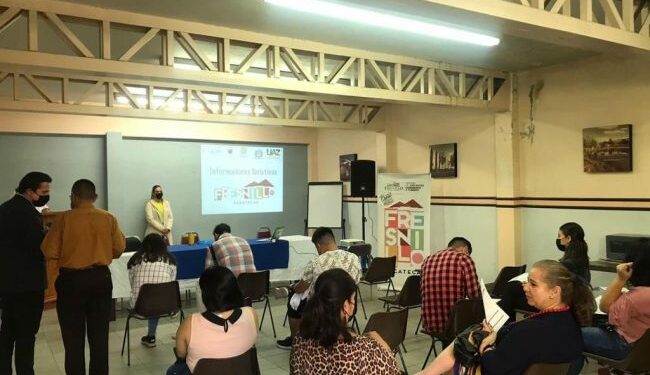 Capacitan a industria turística de Zacatecas