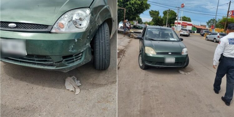 Chocan dos autos en crucero de Los Mochis