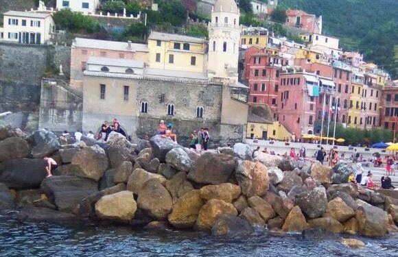 Cinque Terre en Italia es considerada una de las joyas más apreciadas por los turistas