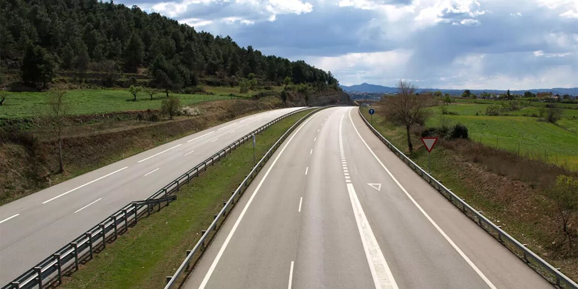 Autopista_C-16