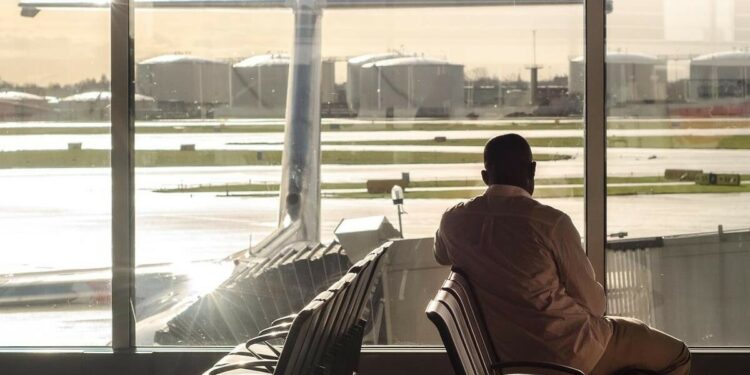 Cómo vestirse para viajar en avión: ropa cómoda y práctica