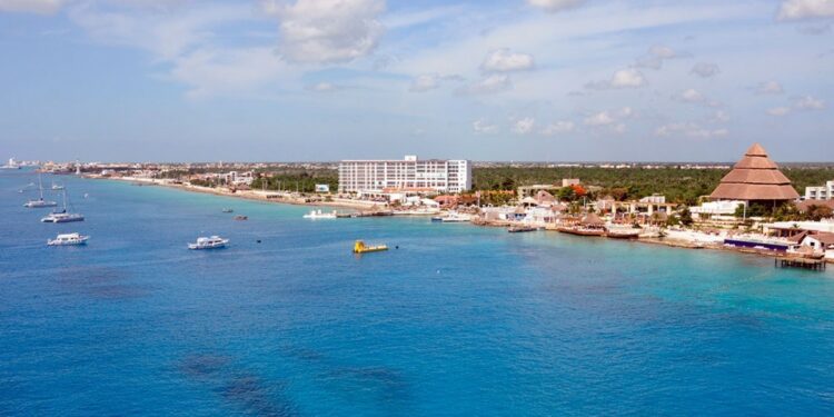 Cozumel ha captado 2 millones de cruceristas en un año