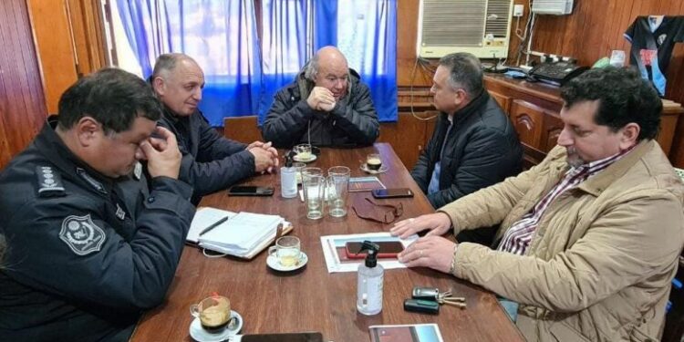 Crearán una base operativa de Investigaciones y de Drogas Peligrosas  en Apolinario Saravia