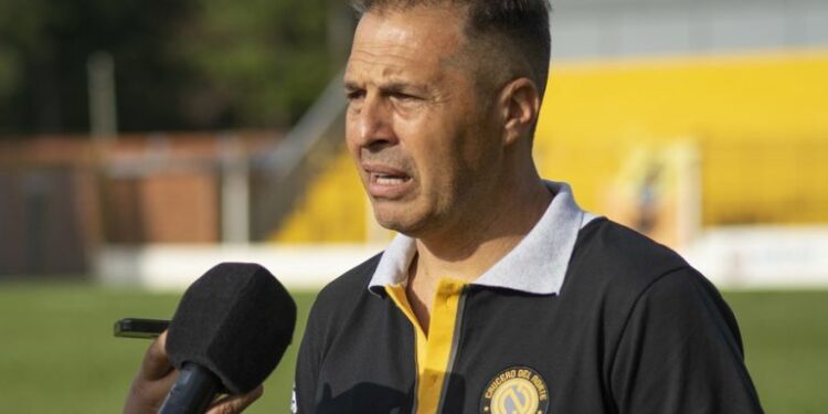 Crucero busca a su salvador: asumió Sandro Bárbaro