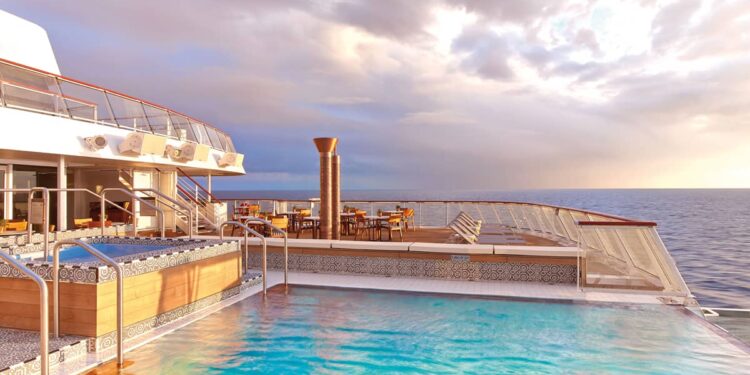 Cruceros de lujo, a toda maquina