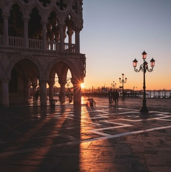 venecia-plaza.jpg