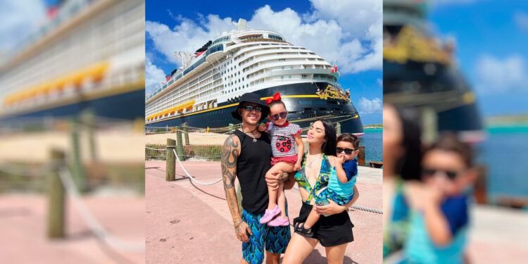 Kimberly Loaiza y su familia en viaje de crucero de Disney por la Bahamas (Foto: Instagram @kimberly.loaiza)