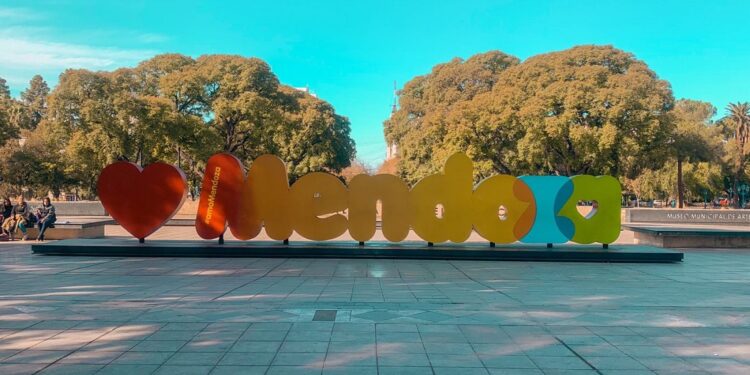 Cuánto cuesta visitar los destinos nacionales más buscados y cómo está Mendoza