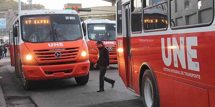 Descarta viajes gratis para los estudiantes