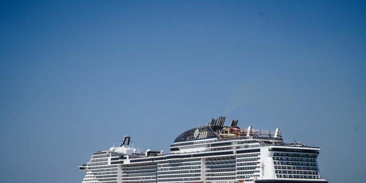 El Port de Tarragona acoge el MSC Bellíssima, el mayor crucero que ha recibido