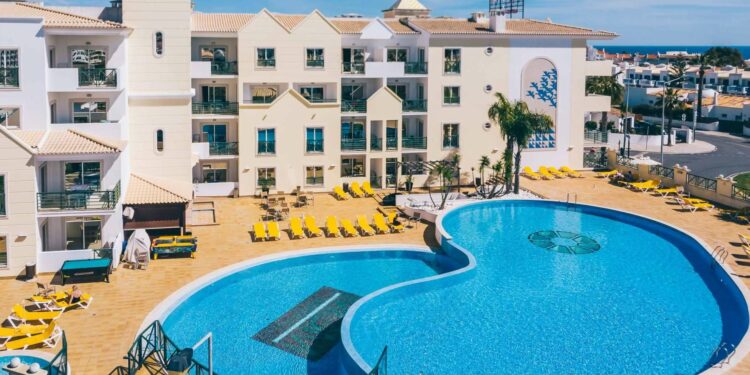 El encanto que ofrecen Lisboa y Algarve, alojarse en villas y apartamentos con ISholidays.com