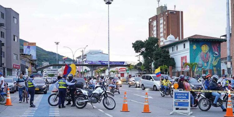 Estos serán los cierres viales y desvíos por celebración del 20 de julio en Cali