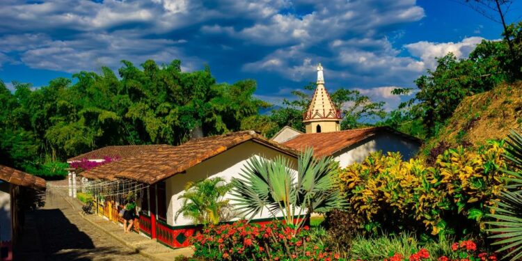 Estos son los mejores destinos para viajar por Colombia a bajo precio