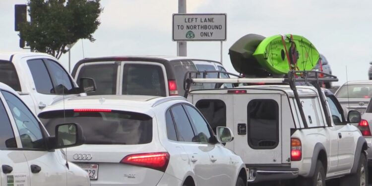 Estos son los peores horarios para viajar en carretera durante el fin de semana feriado | Video | Univision 19 Sacramento KUVS