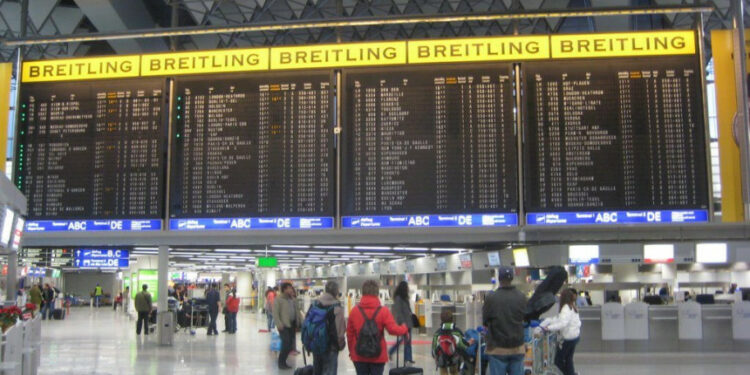 Excesiva demanda de vuelos obliga a medidas extremas en Aeropuertos europeos