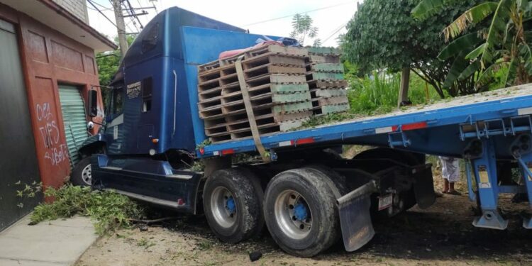 Fatal accidente en el crucero de la “Y” en Oaxaca￼