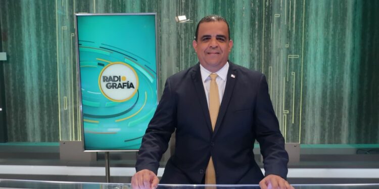 Gobierno recortó viáticos, viajes e hizo descuento de salarios