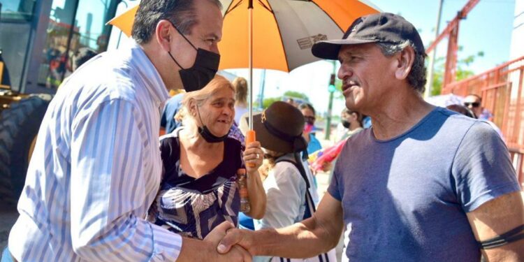 Inicia construcción de dos cruceros de concreto en bulevar Quiroga
