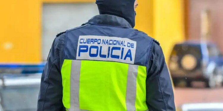 La Policía Nacional desmantela una organización dedicada al tráfico de seres humanos mediante el sistema de taxi-boat