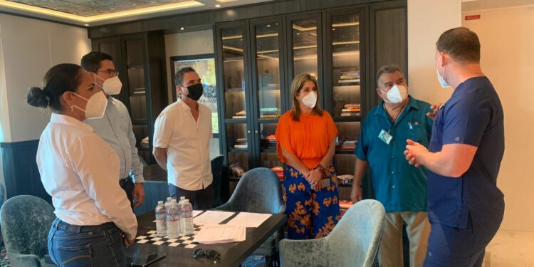 La Secretaría de Salud supervisa la aplicación de medidas sanitarias por arribo de cruceros en Mazatlán | Salud | Noticias | TVP