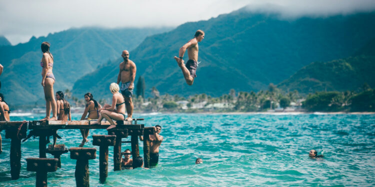 La contratación de seguros de viajes supera los niveles prepandemia  