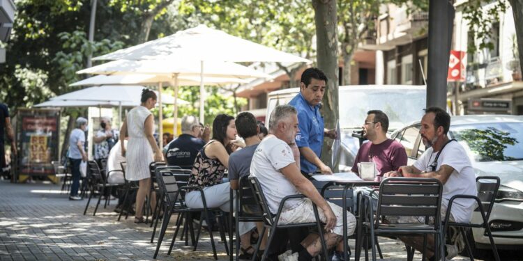 La inflación acelera en julio al 10,8%, máximos de 38 años, en plena temporada turística | Economía