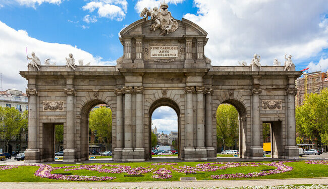 Puerta de Alcalá, Madrid