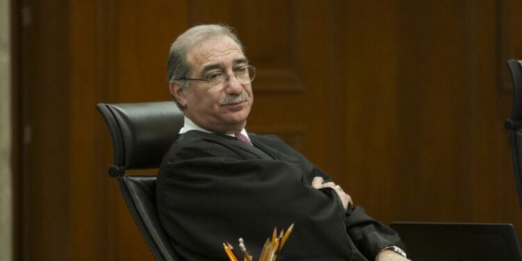Morena pide juicio político contra ministro Pérez Dayán por frenar reducción salarial a jueces