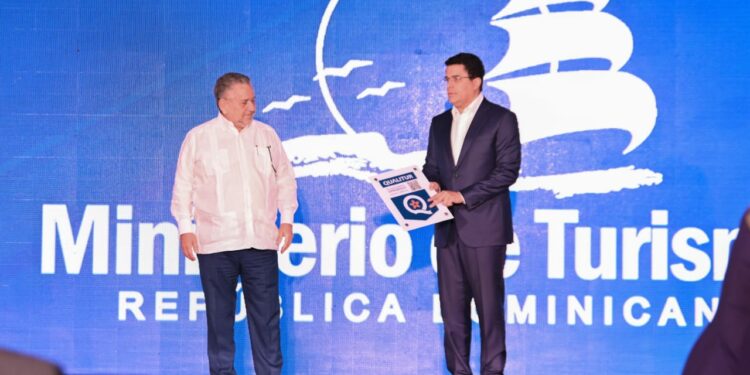 Mitur lanza 'Qualitur', el primer distintivo de calidad turística del país - Noticias de turismo