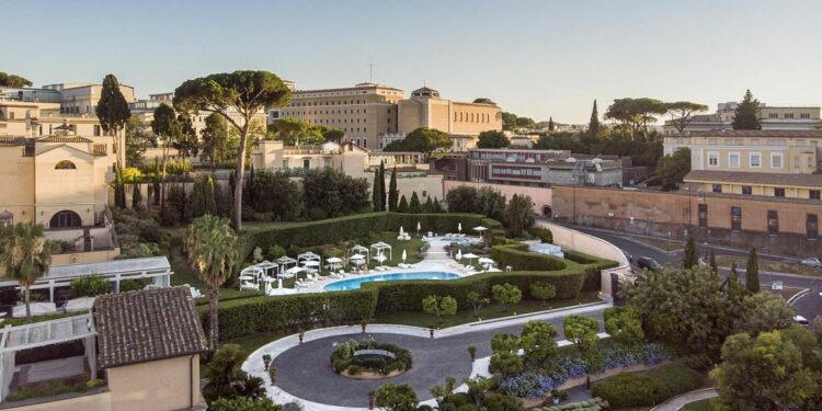 Villa Agrippina Gran Meliá desde lejos