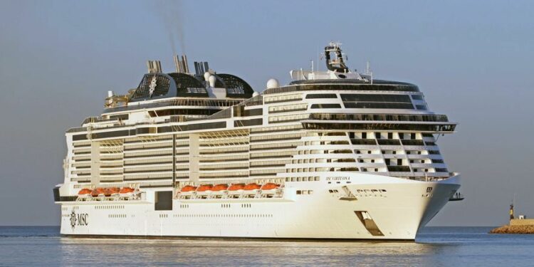 Primera visita a Palma del crucero 'MSC Virtuosa'
