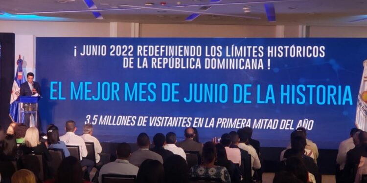 RD presenta un 9.9% en crecimiento turístico