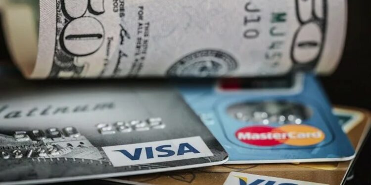 Recargo del 45% al dólar turista "nos afecta mucho"