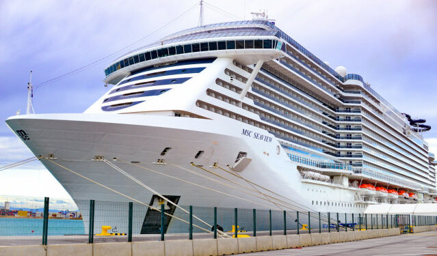 Archivo - Crucero MSC Sea View en València