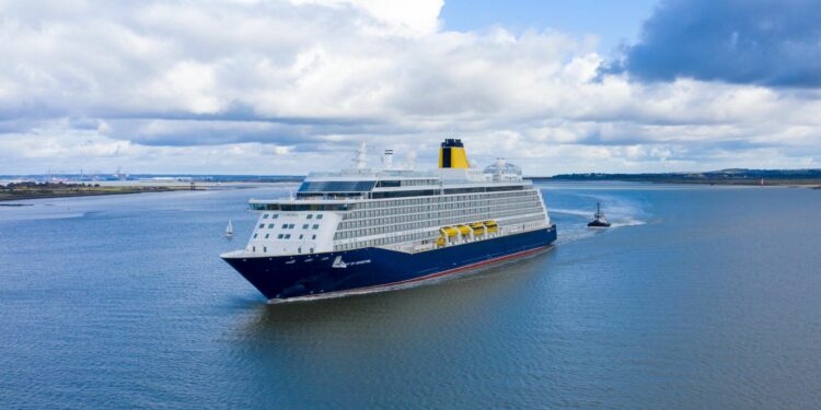 Saga Cruises celebra el primer aniversario del crucero Spirit of Adventure y el tercero del Spirit of Discovery