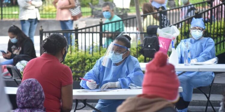 Salud suma otros 32 mil casos de COVID y confirma 89 muertes más