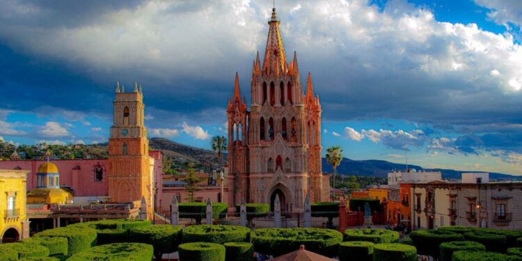 San Miguel Allende la ciudad preferida por turistas del país y mundo