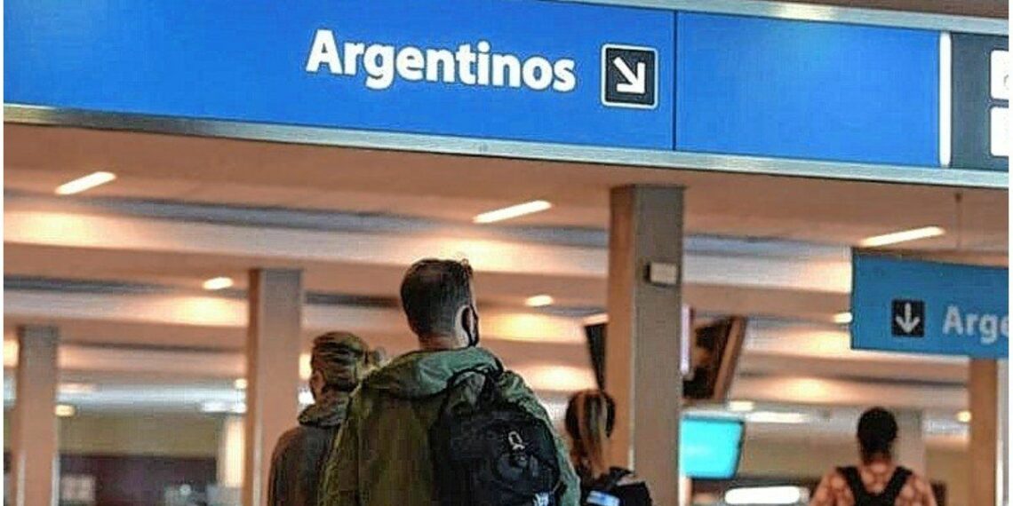Santafesinos cancelan viajes ante el aumento del dólar tarjeta y la nula financiación