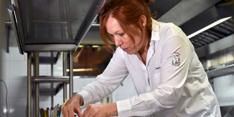 La colombiana Leonor Espinosa, la mejor chef del mundo en 2022.