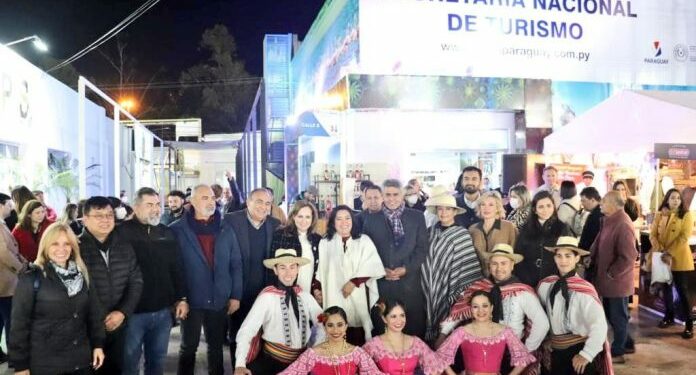 Senatur celebró la "Noche del Turismo" en la Expo, con renovada oferta turística