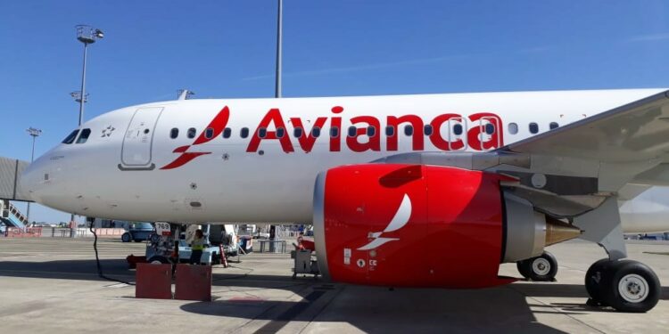 Según la Aeronáutica Civil, de enero a junio se movilizaron 22.683.175 de pasajeros en aerolíneas. Foto: Avianca