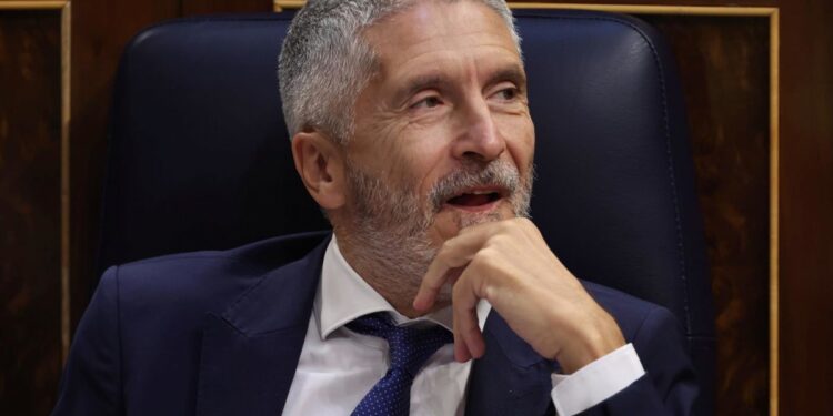 Transparencia insta a desvelar cuánto gasta en escoltas cada miembro del Gobierno en sus viajes privados