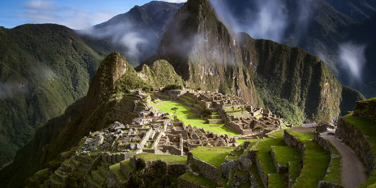 Turismo nacional se recupera ante aumento de búsquedas online de viajes – PressPerú