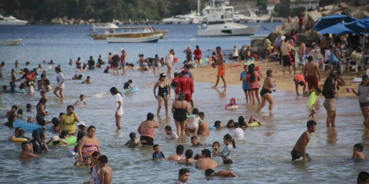 Ven agencias de viajes aumento de 5 a 10% en frecuencias de vuelo hacia el puerto este año