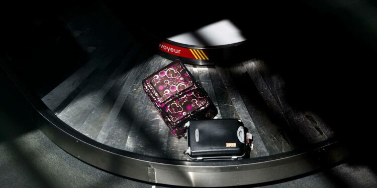 Viajes al extranjero vuelven a niveles prepandemia e impulsan ganancias de Visa