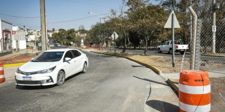 desde hoy miércoles hasta el viernes 22 no se podrá salir por avenida Savio