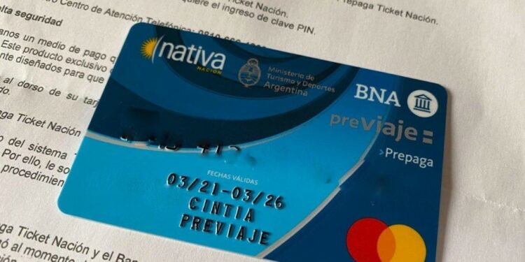 tarjeta-bna-previaje-precargada-credito-banco-nacion-mastercard-1280x720_crop1643235119326.jpeg_9660