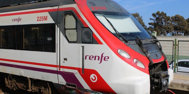 ¿Los viajes gratis en tren se podrán hacer sin abono transporte?